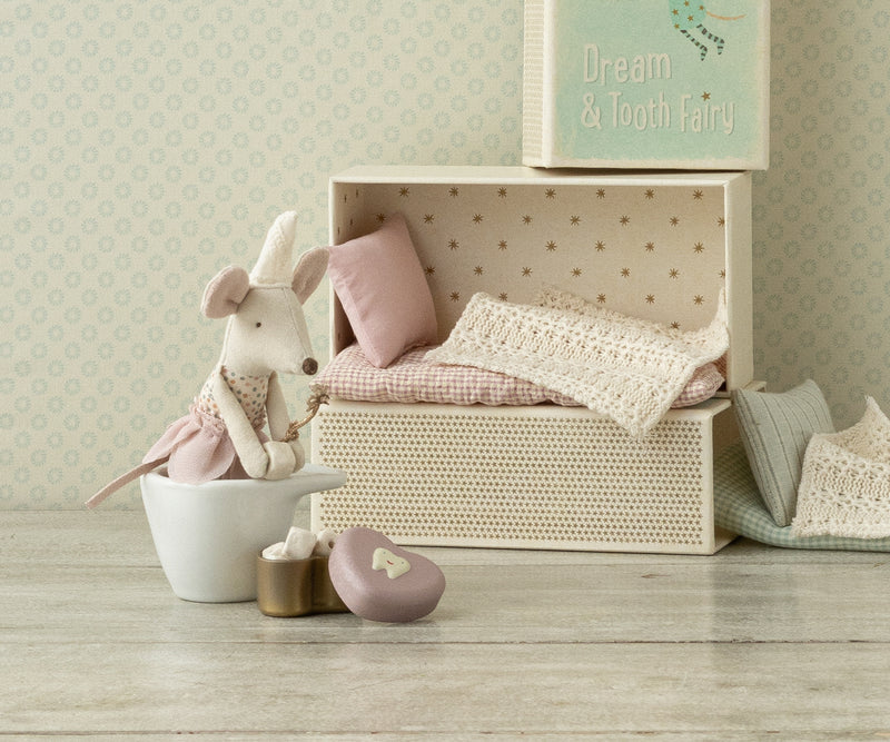 Maileg - Tooth fairy mouse, Little sister in matchbox