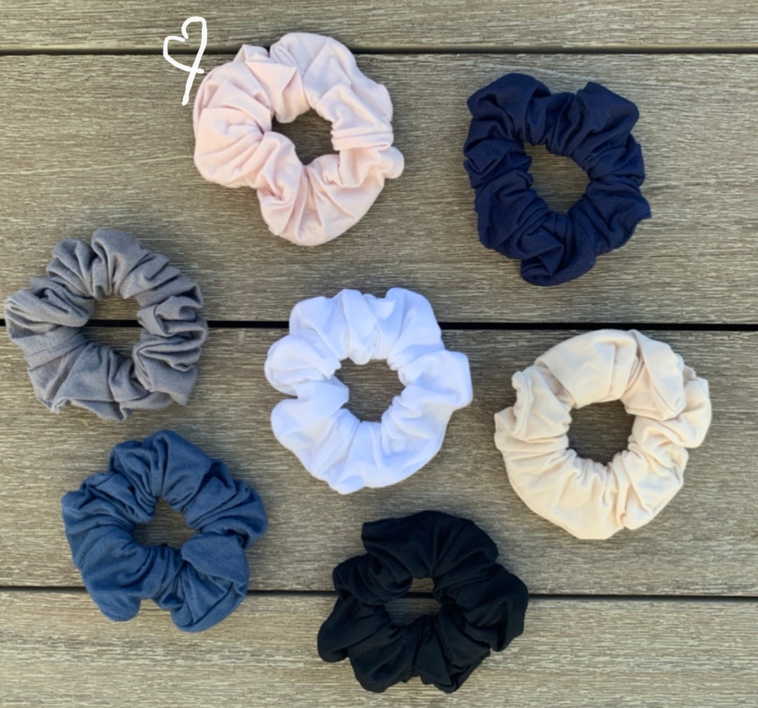 Douceur Soft Hair Scrunchie